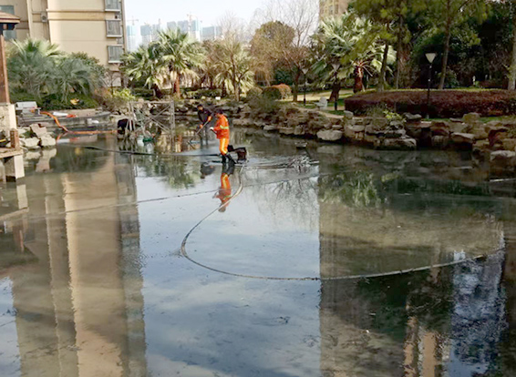 凉州景观池淤泥清理